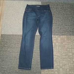 Slim Fit Slim Leg Sculpting Jeans